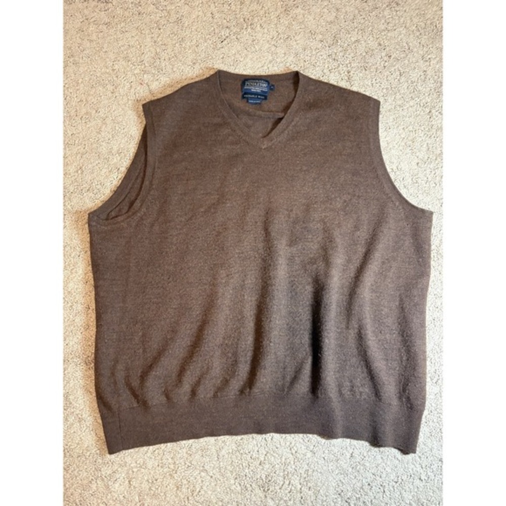 Pendleton Wool Vest Mens XL Brown V Neck Washable Wool Warm Layering Piece
